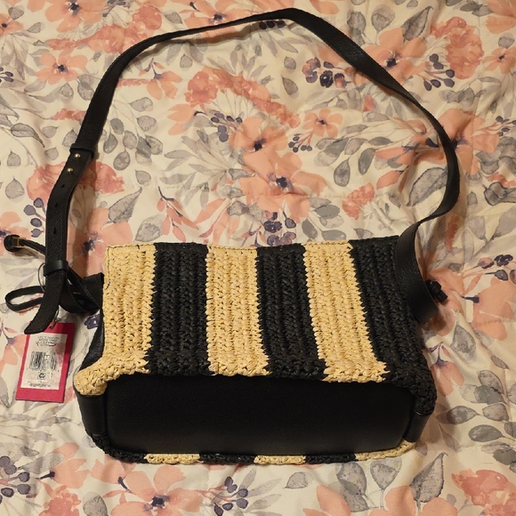 Vince Camuto Handbags - Vince Camuto Black and Cream Striped Shoulder Bag